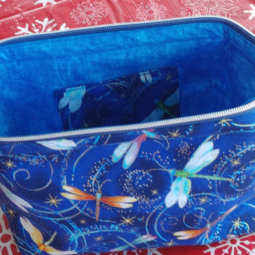 Blue Dragonfly Print Women's Toiletry Bag